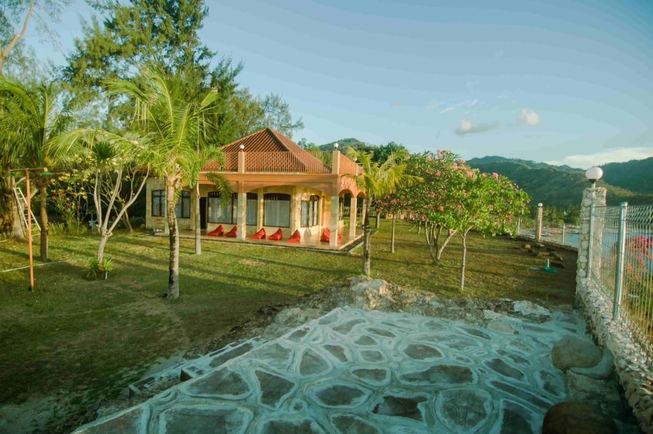 Villa Gili View By Maza Teluknarat Exterior foto