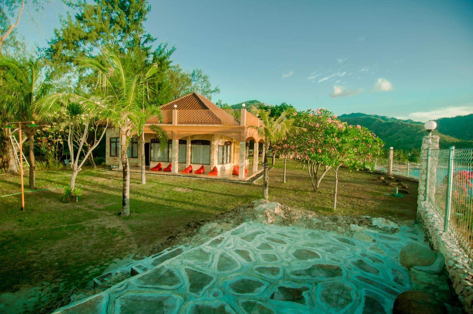 Villa Gili View By Maza Teluknarat Exterior foto
