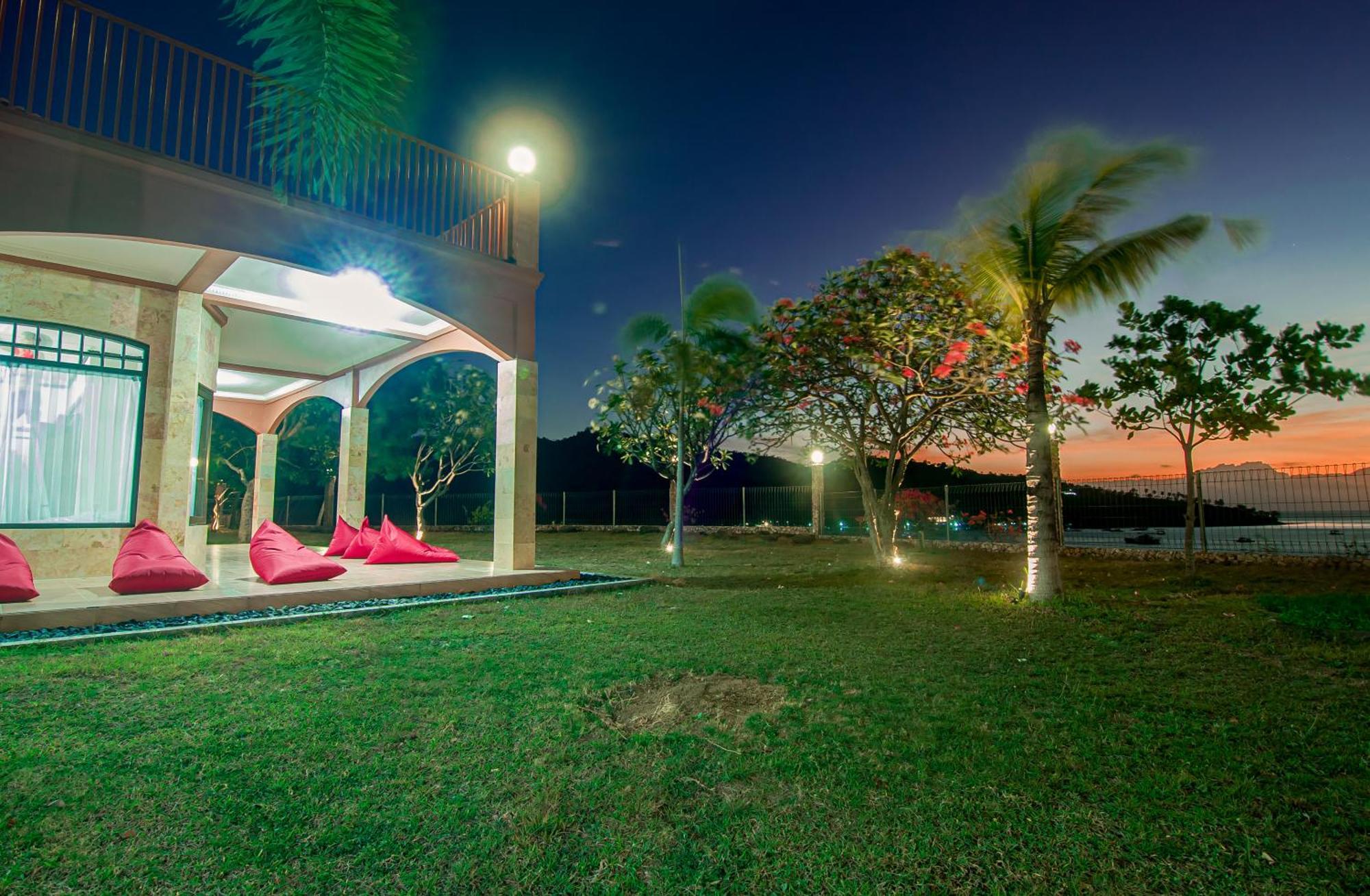 Villa Gili View By Maza Teluknarat Exterior foto