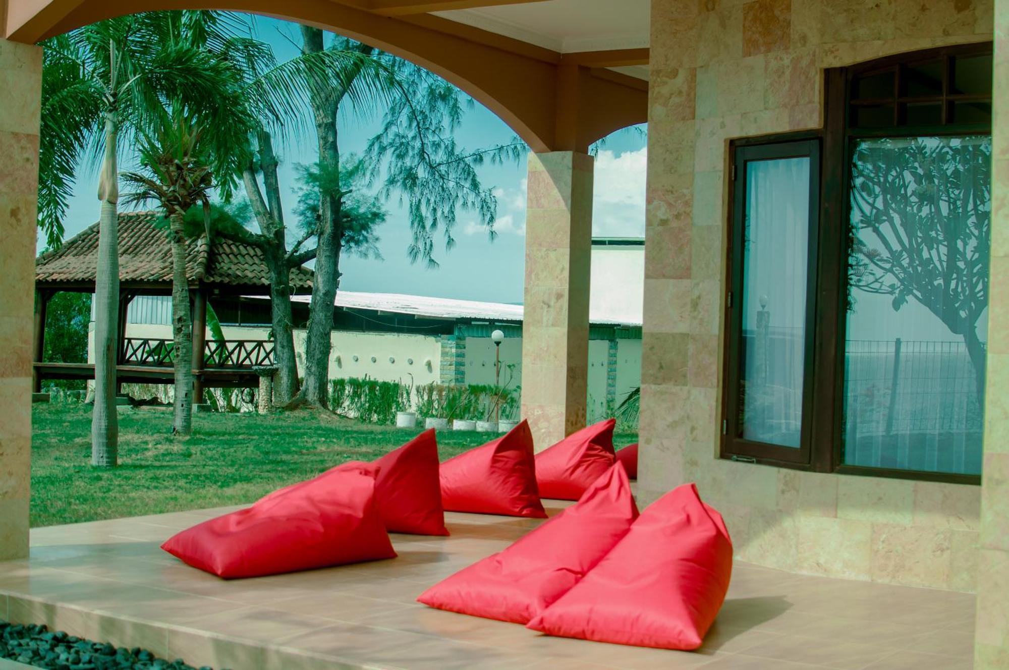 Villa Gili View By Maza Teluknarat Exterior foto
